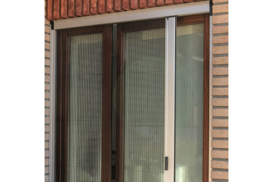 Insektenschutz Plissee Tür in 6 Farben für Terrasse und Balkon - Industrie-  und Handelsvertretung Schymanietz GmbH